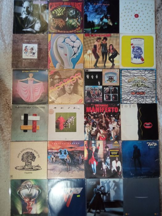 Пластинки виниловые и патефоннные пластинки