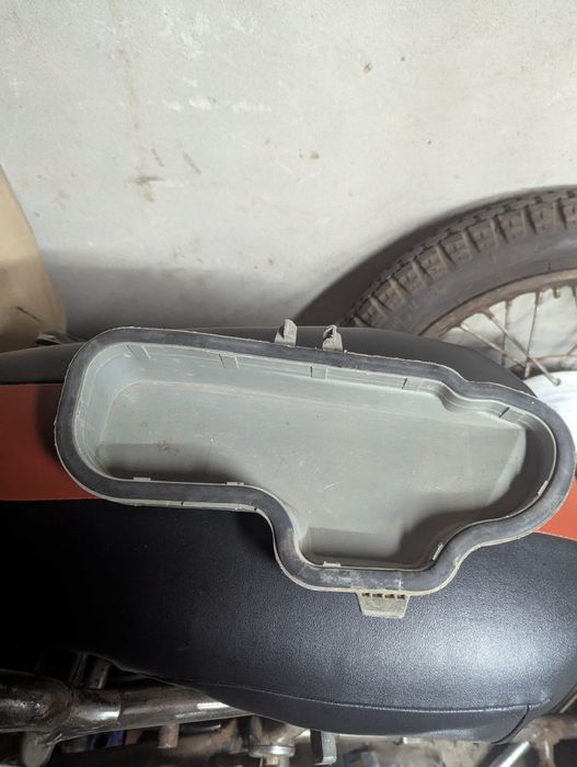 Захисна кришка фари Mercedes-Benz