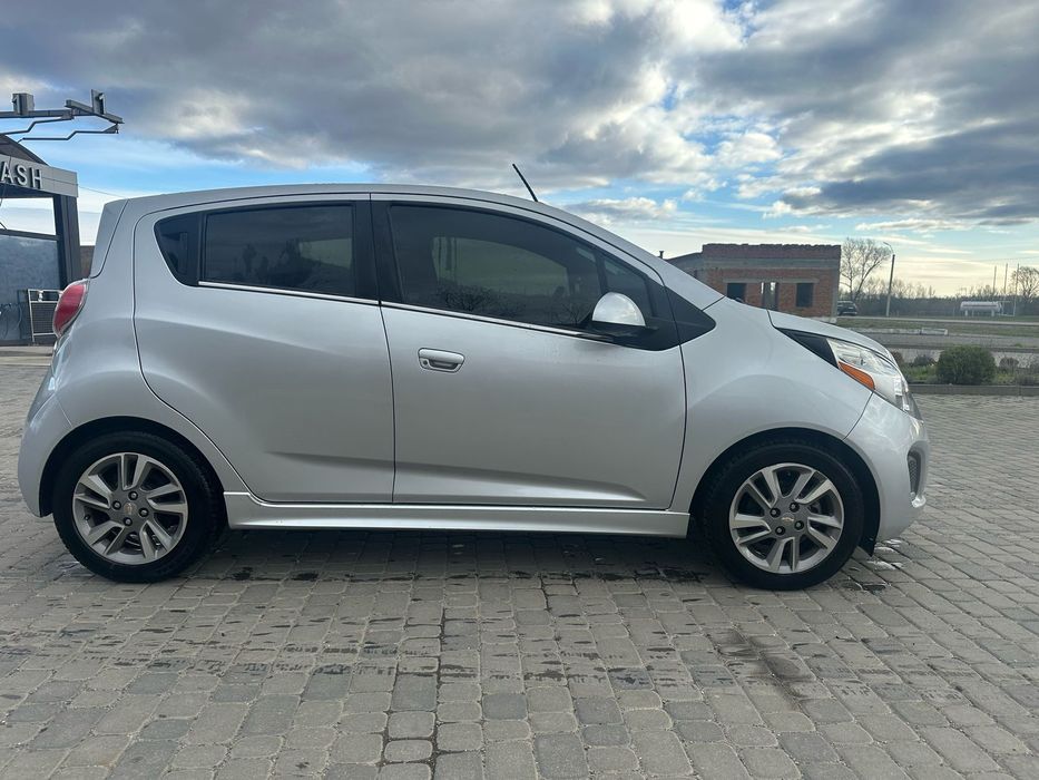 Шевролет спарк ев Chevrolet spark ev