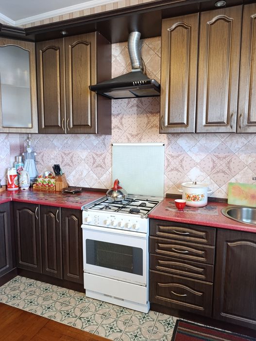 Здам кімнату жінці