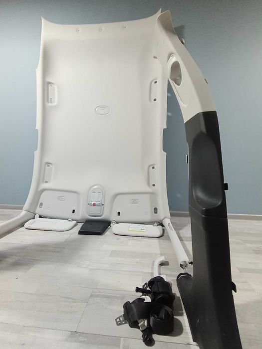 Салон Hyundai Ioniq 5,потолок, козырьки,стойки,ремни фонарь ионик 5