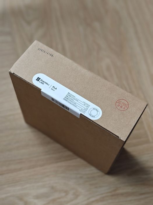 Filament BambuLab PLA Basic, biały, ze szpulą RFID