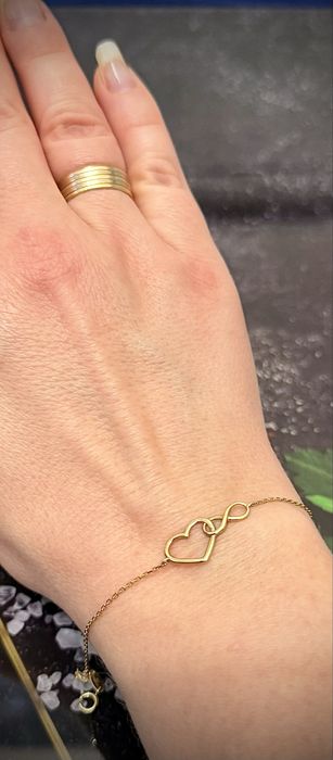 Złota bransoletka 333 w stanie super.