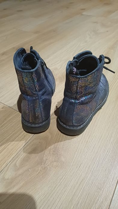 Buty zimowe, skórzane kozaki Lasocki 35 Young