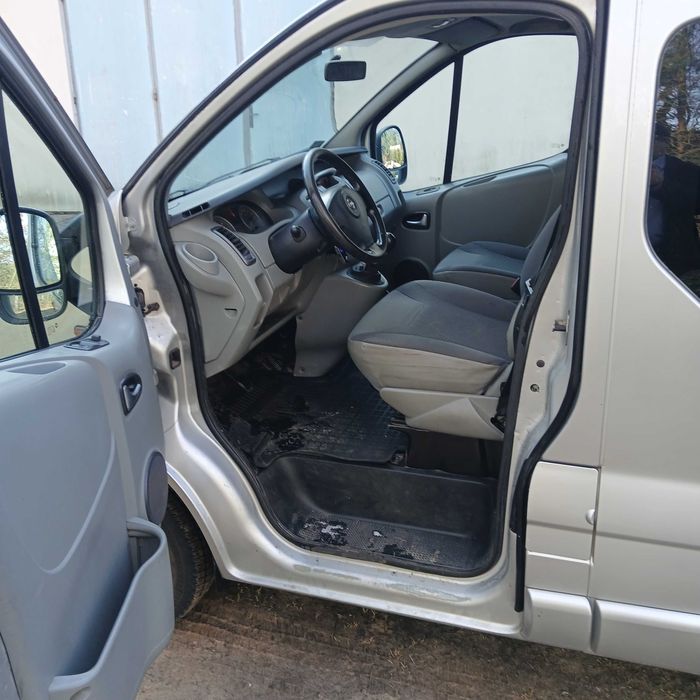 Sprzedam samochód Ciężarowy OPEL VIVARO