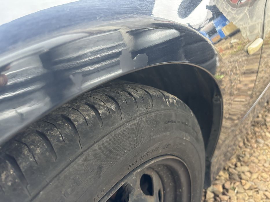 Błotnik Lewy BMW E90 E91 A35/5