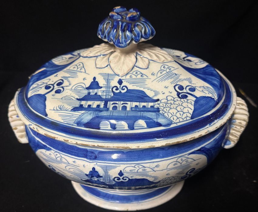 Terrina em faiança Miragaia