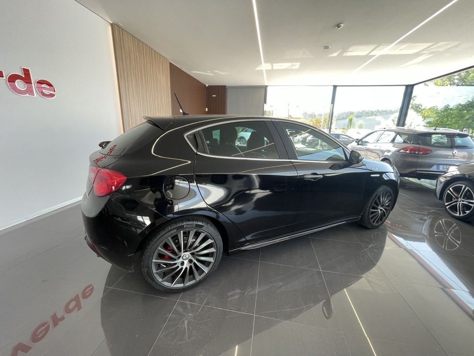 Alfa Romeo Giulietta 2.0 JTDm Exclusive J18