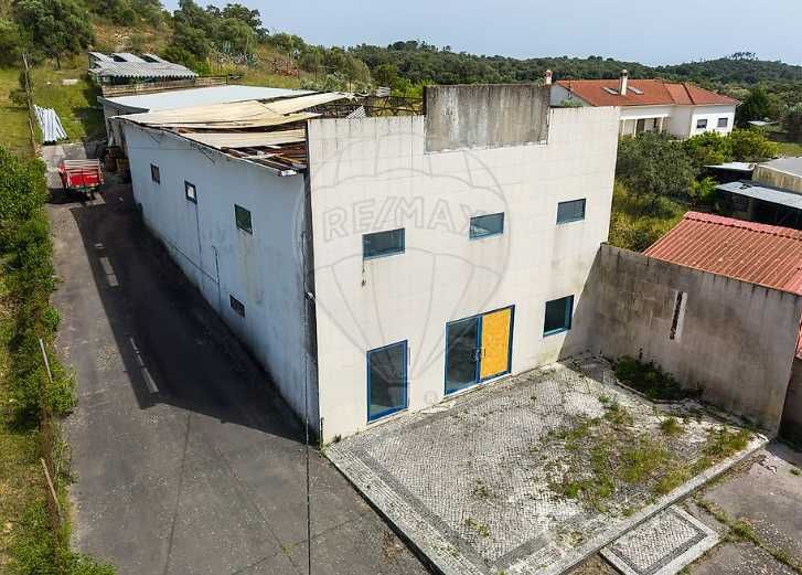 Imóvel  com potencial comercial ou habitação