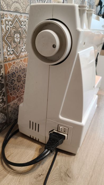 Maszyna do szycia Husqvarna Huskystar 65