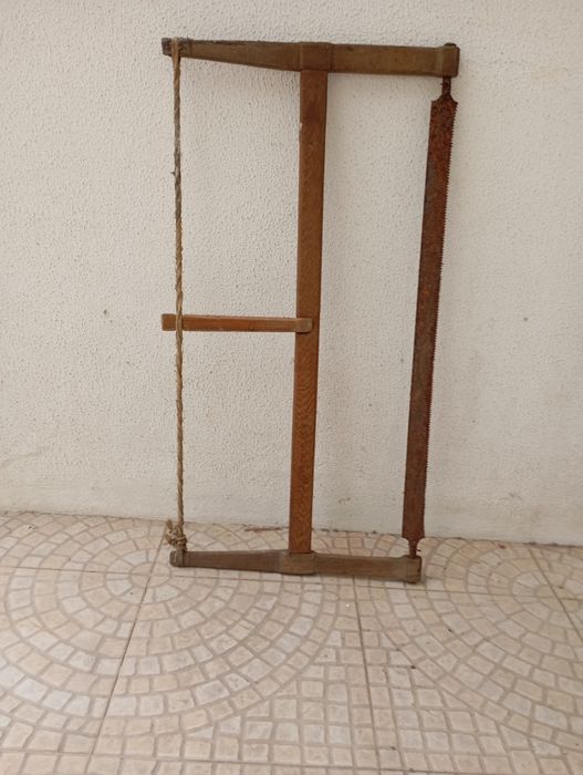 Serrote de arco antigo