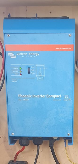 Victron energy phoenix inverter compact 12V