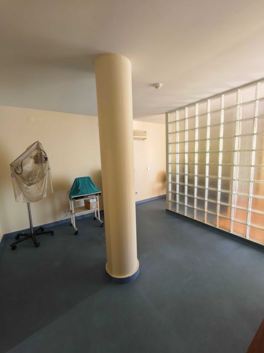 Espaço Versátil para Escritórios ou Clínica (95m²) – Recém-Renovado – Vila Nova de Famalicão