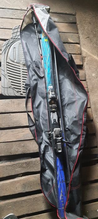 Комплект лыжи с палками и чехол