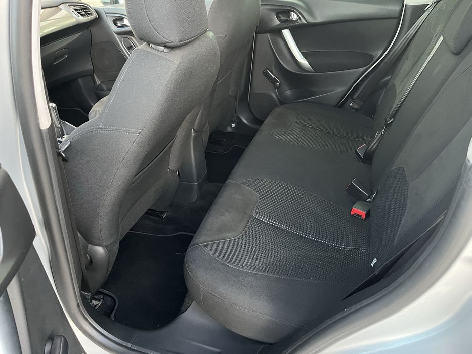 Citroen C3 Exclusive 1.6 e-VTi 120cv - cx automática ou sequencial