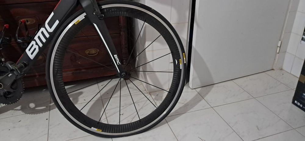 Rodas de estrada Mavic Cosmic Carbono  Pro