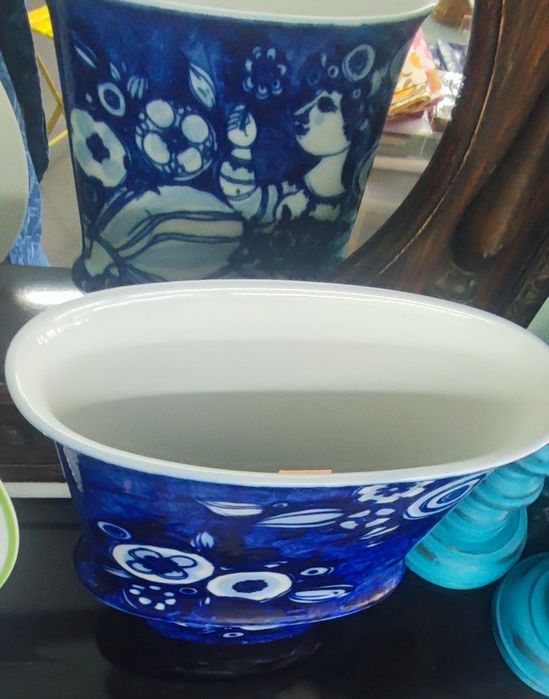 Jarra Vaso em porcelana Designer Bjorn Wiinblad Rosenthal Studio Line