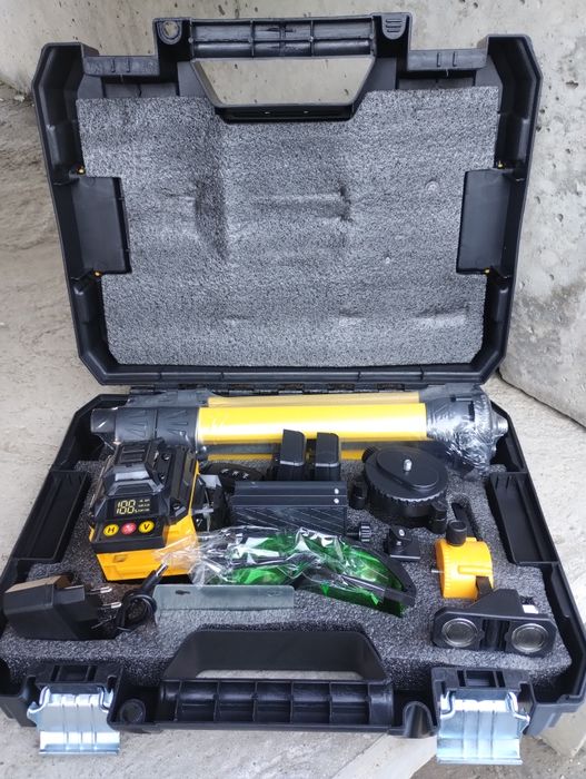 Лазерний рівень 4D акумуляторний 16 ліній у кейсі