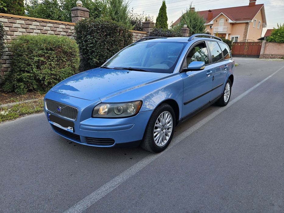 Volvo v40 2004 рік 2.0 дизель для військових