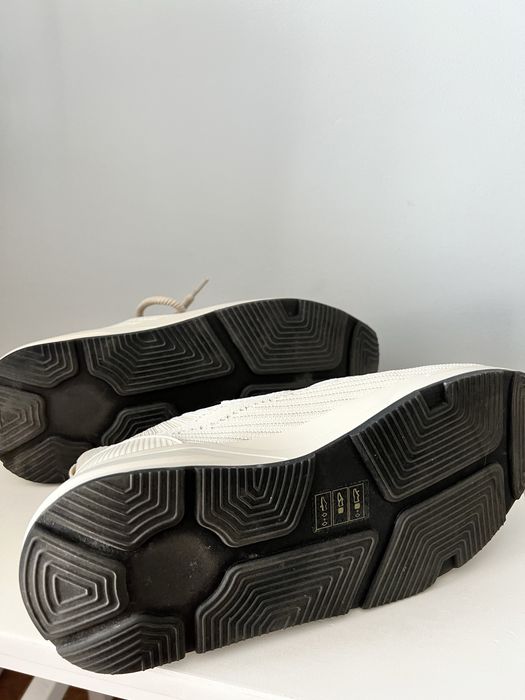 Buty 41 Reserved