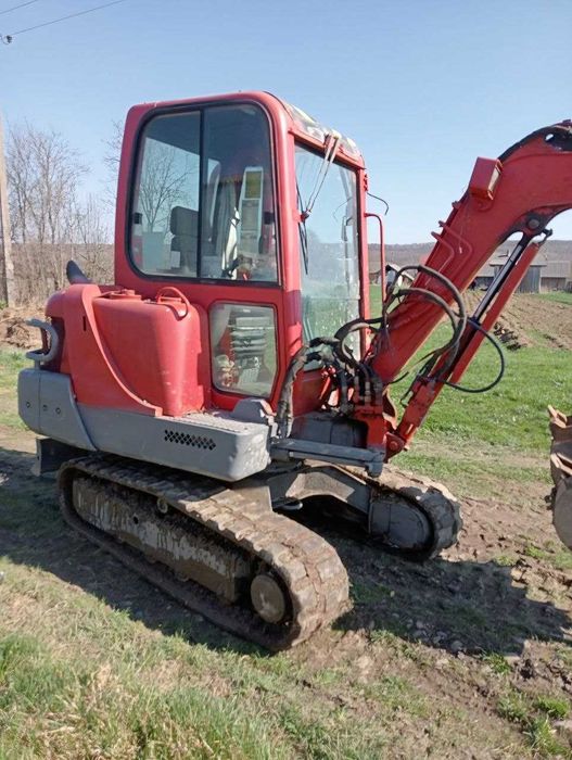 Ескаватор Yanmar