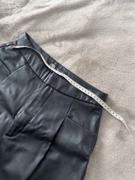 Шкіряні шорти Зара