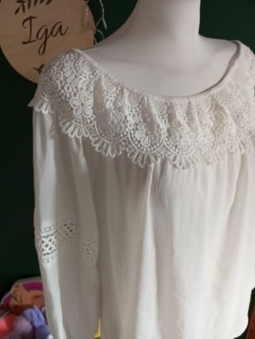 Biała elegancka bluzka rozmiar M