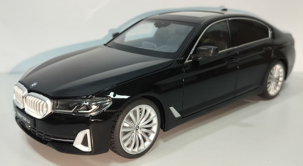 BMW 5 series 530LI модель 1:18 Black Mamba Металлическая