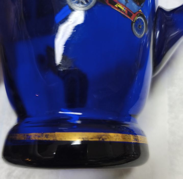 Jarro em vidro azul vintage