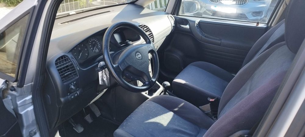 Opel Zafira 2.2 DTI Elegance