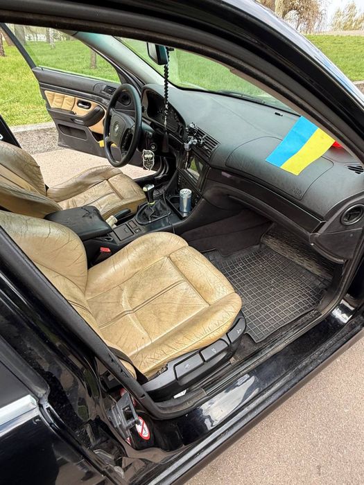 Продам  BMW E 39  M57 3 .0  дизель СРОЧНО !! продаю страховка нова