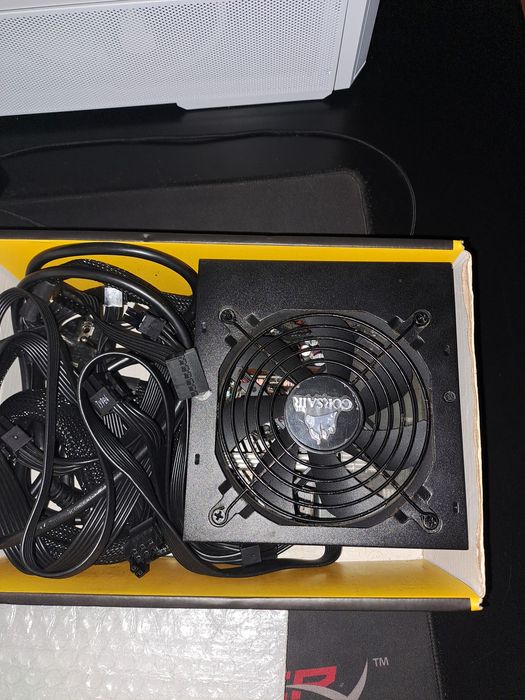 Corsair CX650M / Pentium G4600 / Gigabyte B250-D3H /DeepCool Tesseract