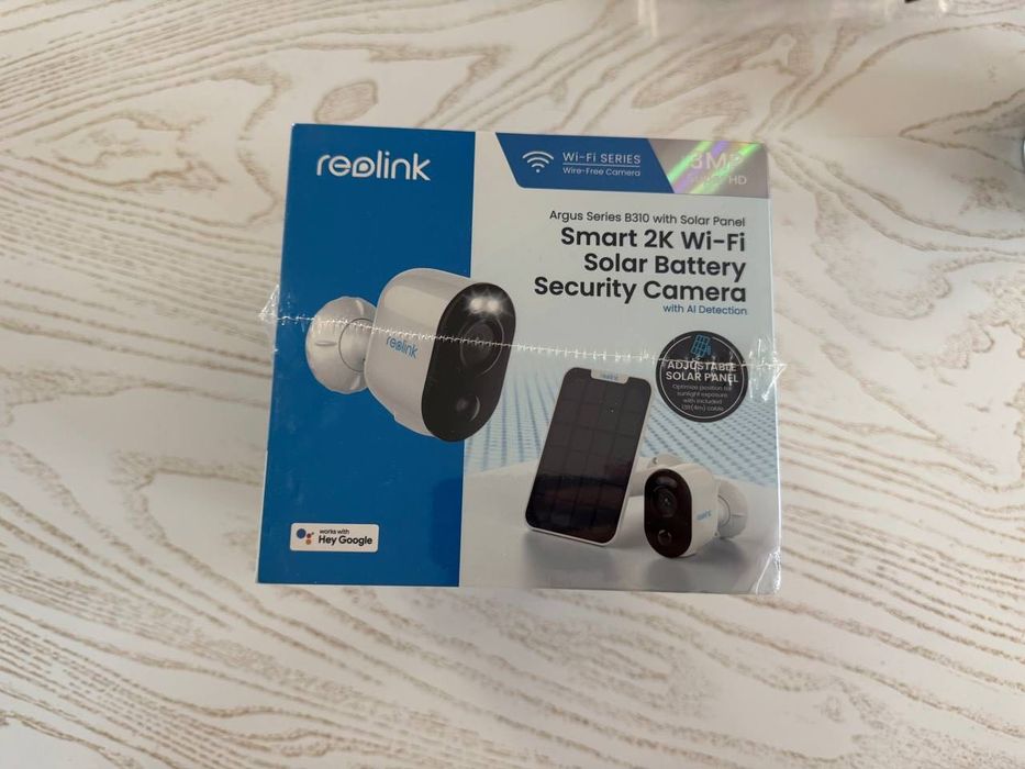 Reolink Argus B310 2K Wi-Fi камера із сонячною панеллю