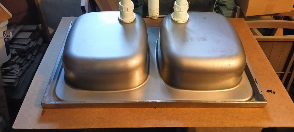 zlewozmywak kuchenny.