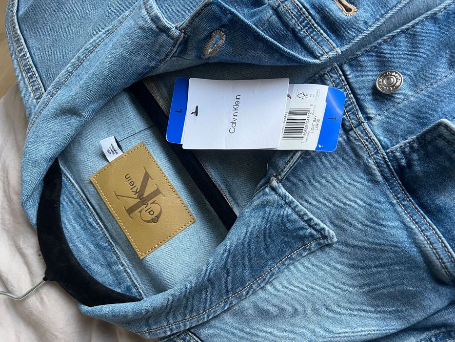 Calvin Klein нова жіноча джинсова куртка