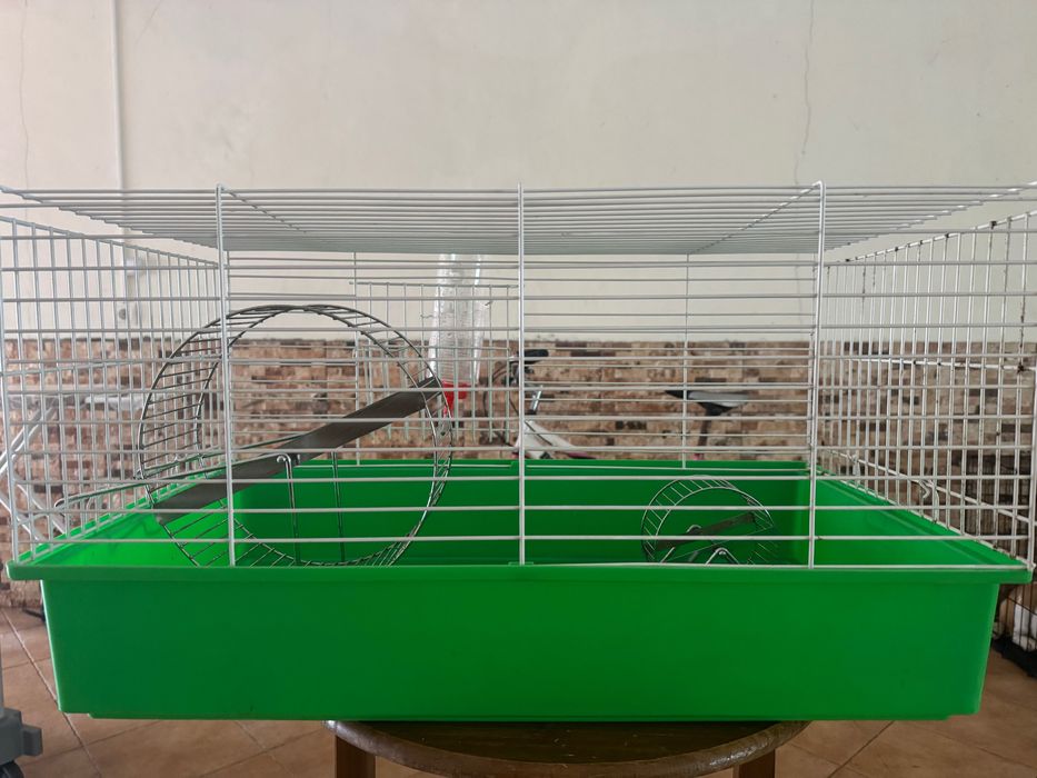Gaiola de Hamster c/ bebedouro e 2 rodas