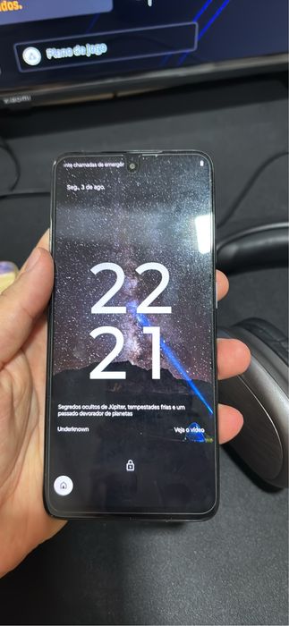 Moto G15 e fone