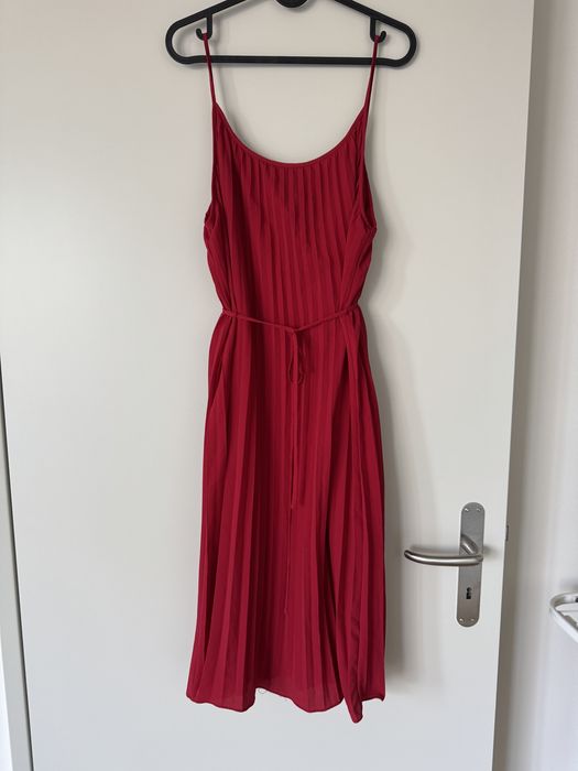 Sukienka plisowana H&M, stan bardzo dobry , rozmiar M
