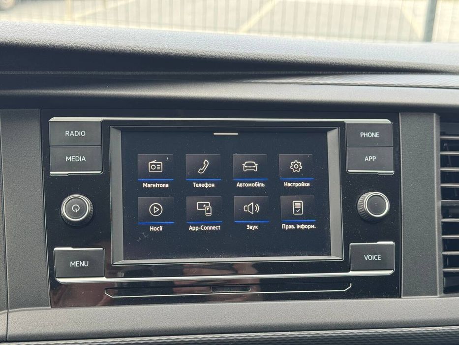 Volkswagen Caravelle 2021 freshauto