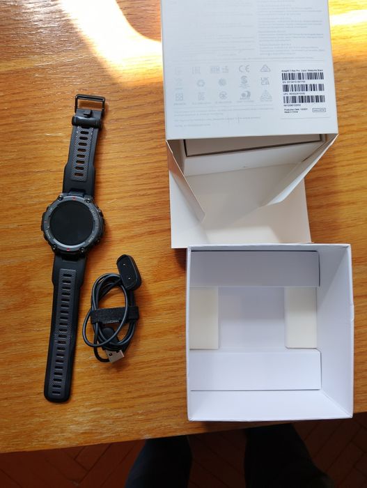 Смарт годинник для спорту Amazfit T-Rex pro