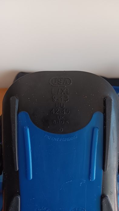 Equipamento mergulho e sapatos agua