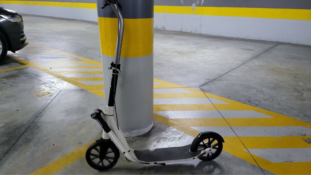 Trotinetes em bom estado