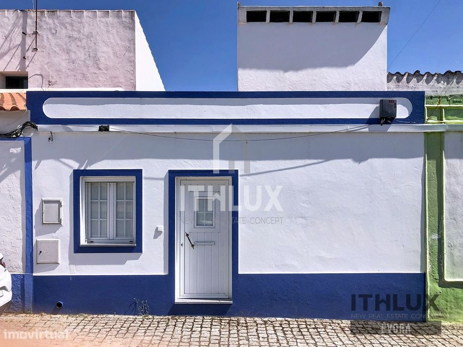 Moradia T2 Totalmente Renovada em Vila Boim