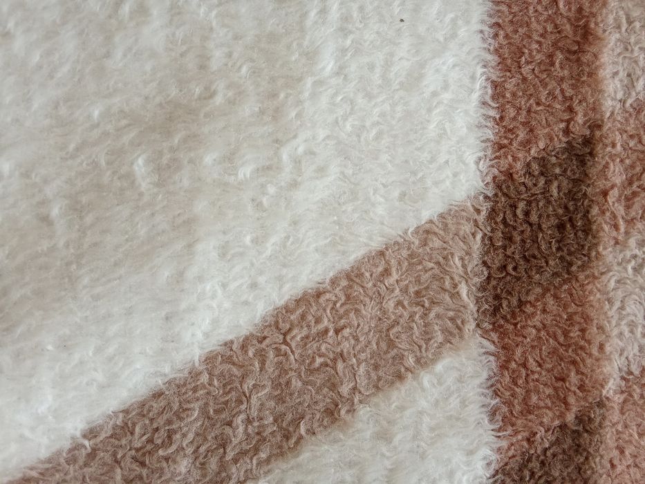 Пухова ковдра,постільна білизна