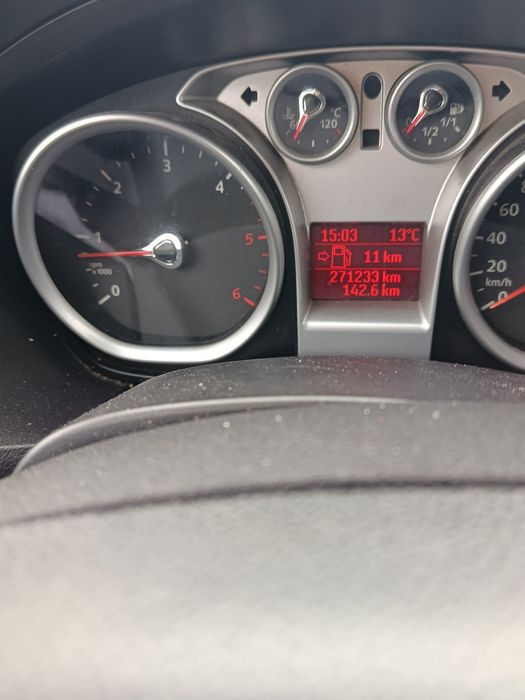 Vendo ou troco Ford focus Titanium