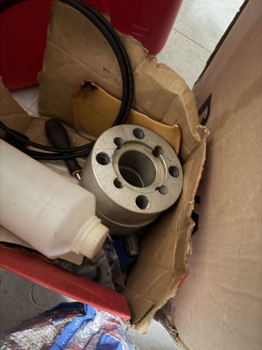 Vendo 4 jantas e 4 pneus blaster 200 mais a bolachas