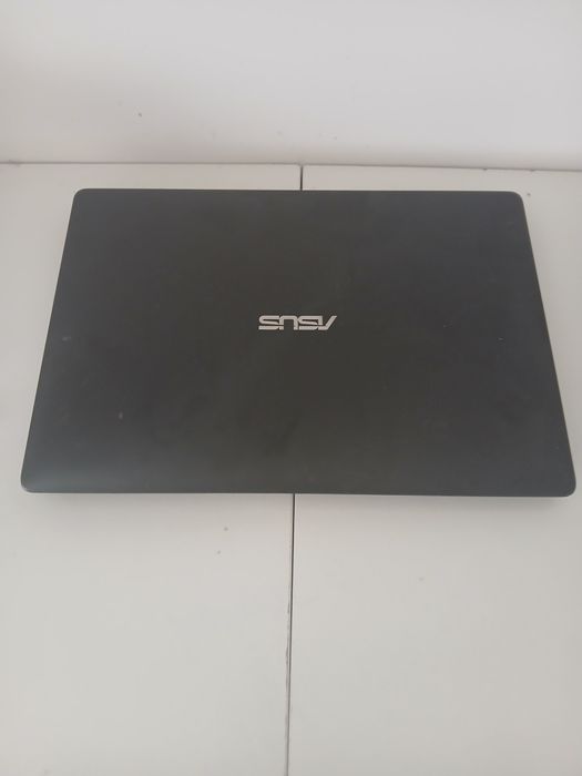 Laptop da asus .
