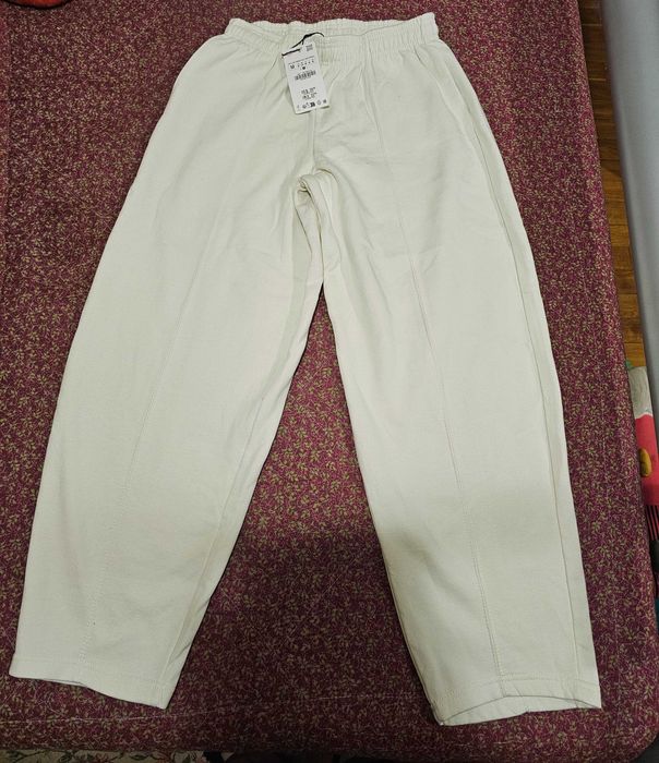 Штаны  женские ZARA barrel leg молочные