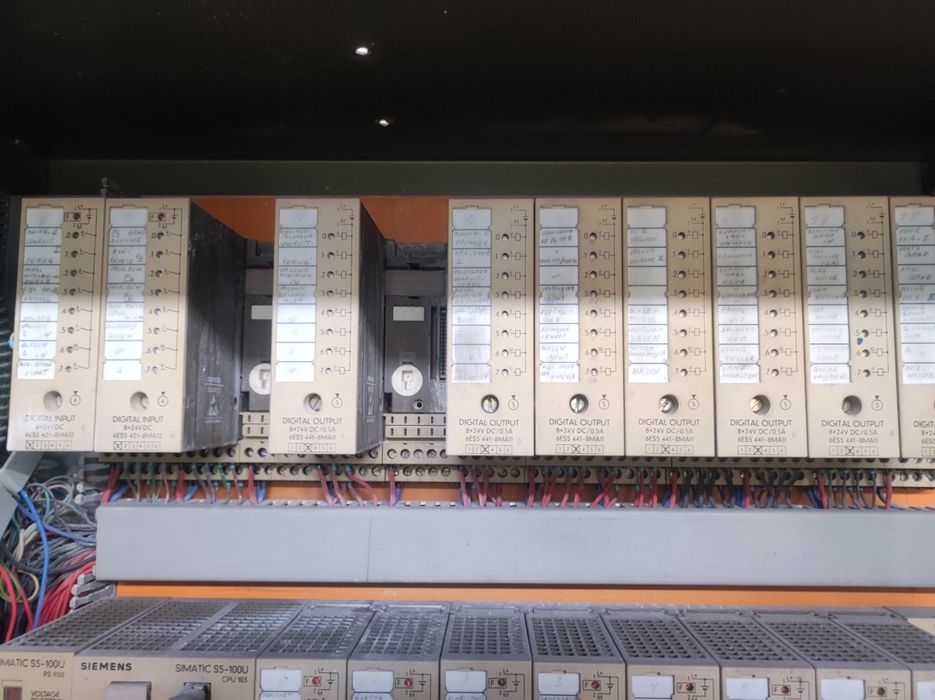 Autómato Siemens Simatic - SS - 100 U