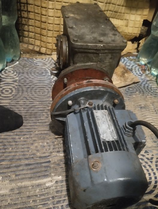 Редуктор с электродвигателем привод звезда